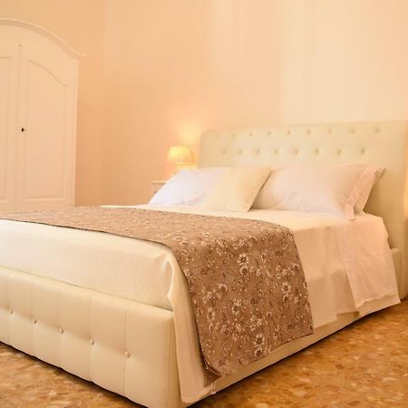 B&B Bonnes Suites Nápoles Exterior foto