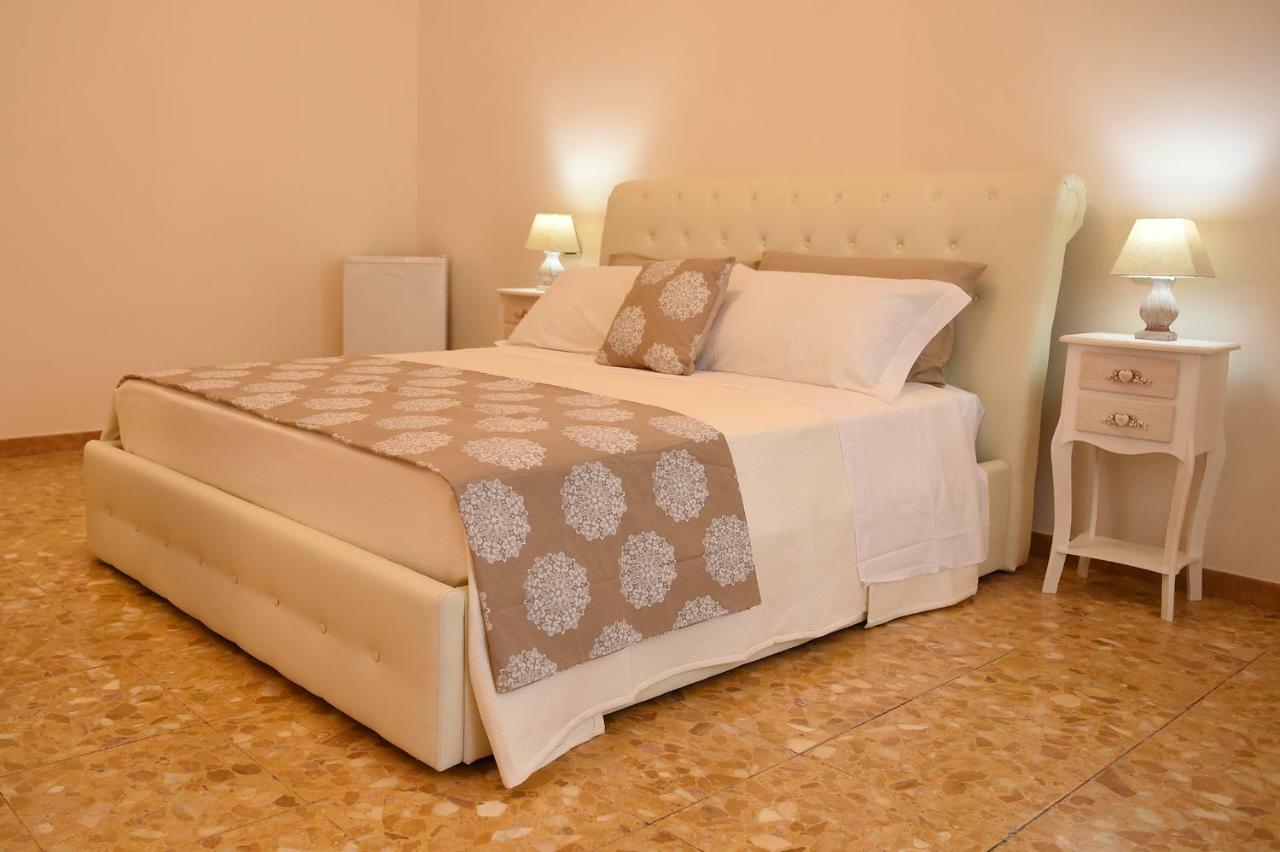 B&B Bonnes Suites Nápoles Exterior foto