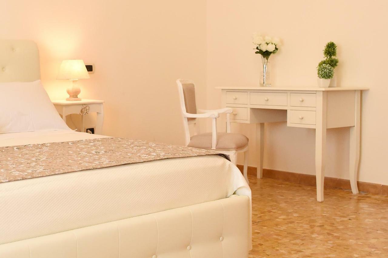 B&B Bonnes Suites Nápoles Exterior foto