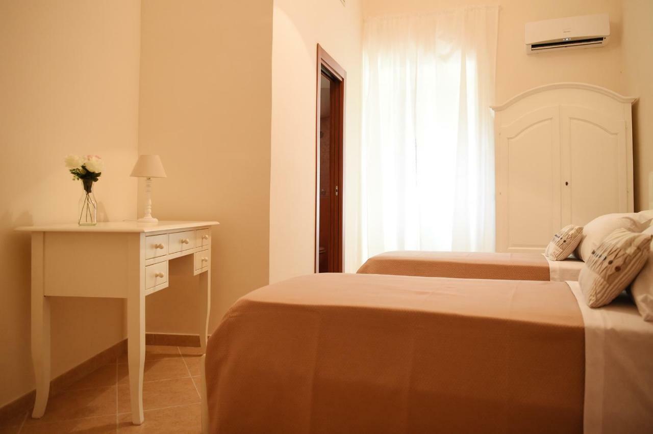 B&B Bonnes Suites Nápoles Exterior foto